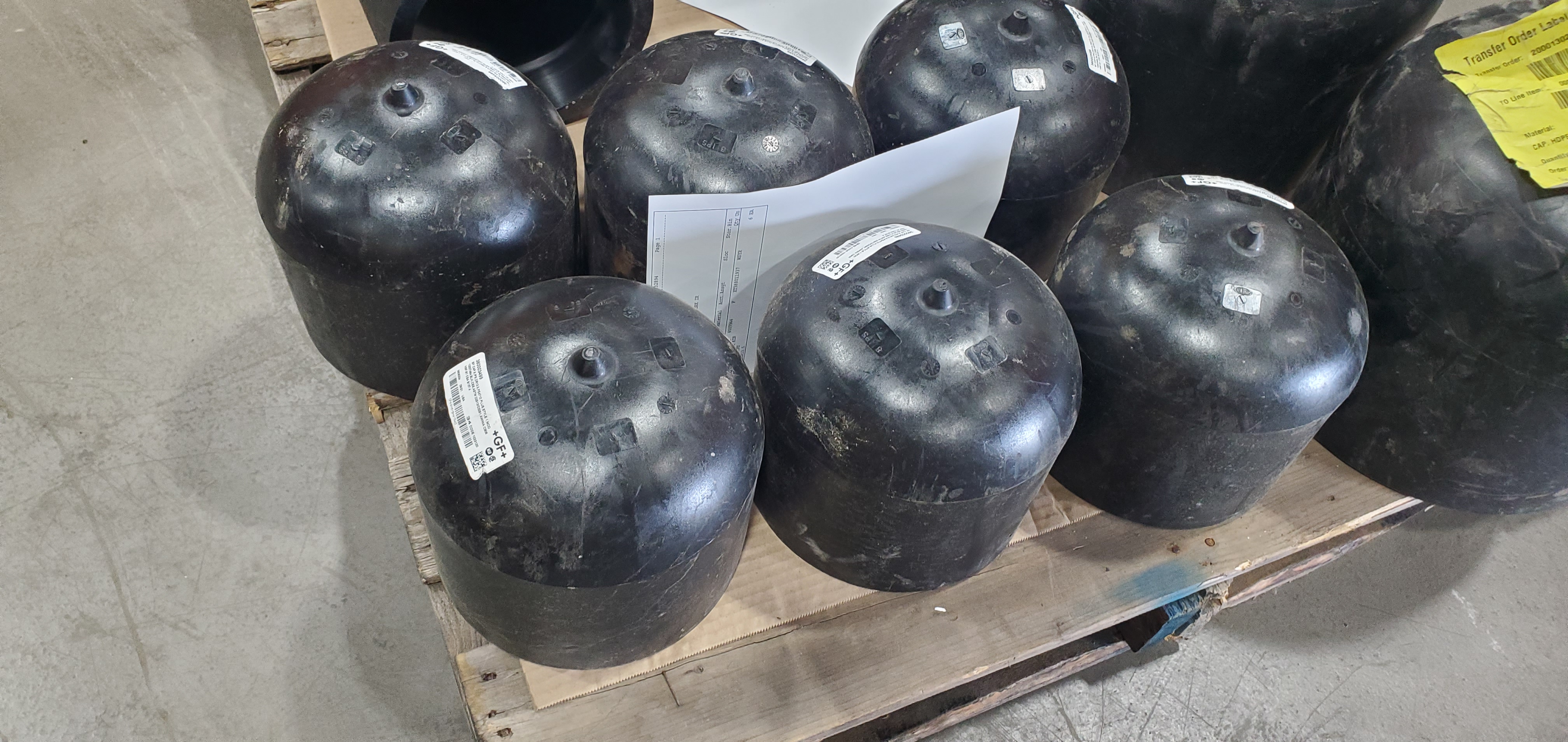 CAP, HDPE 8IN IPS BTFS SDR13.5