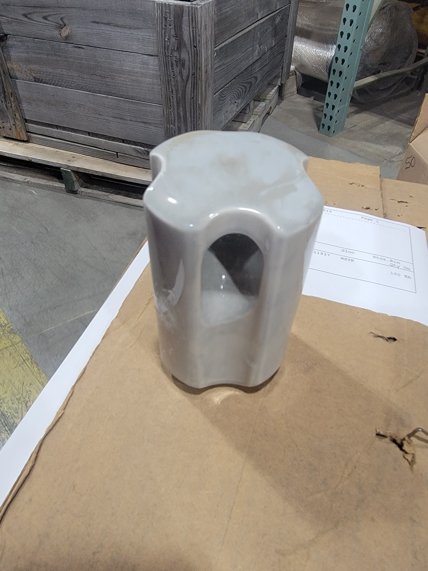 INSULATOR, GLZ PORC 1/4-3/8INx4-1/4IN L