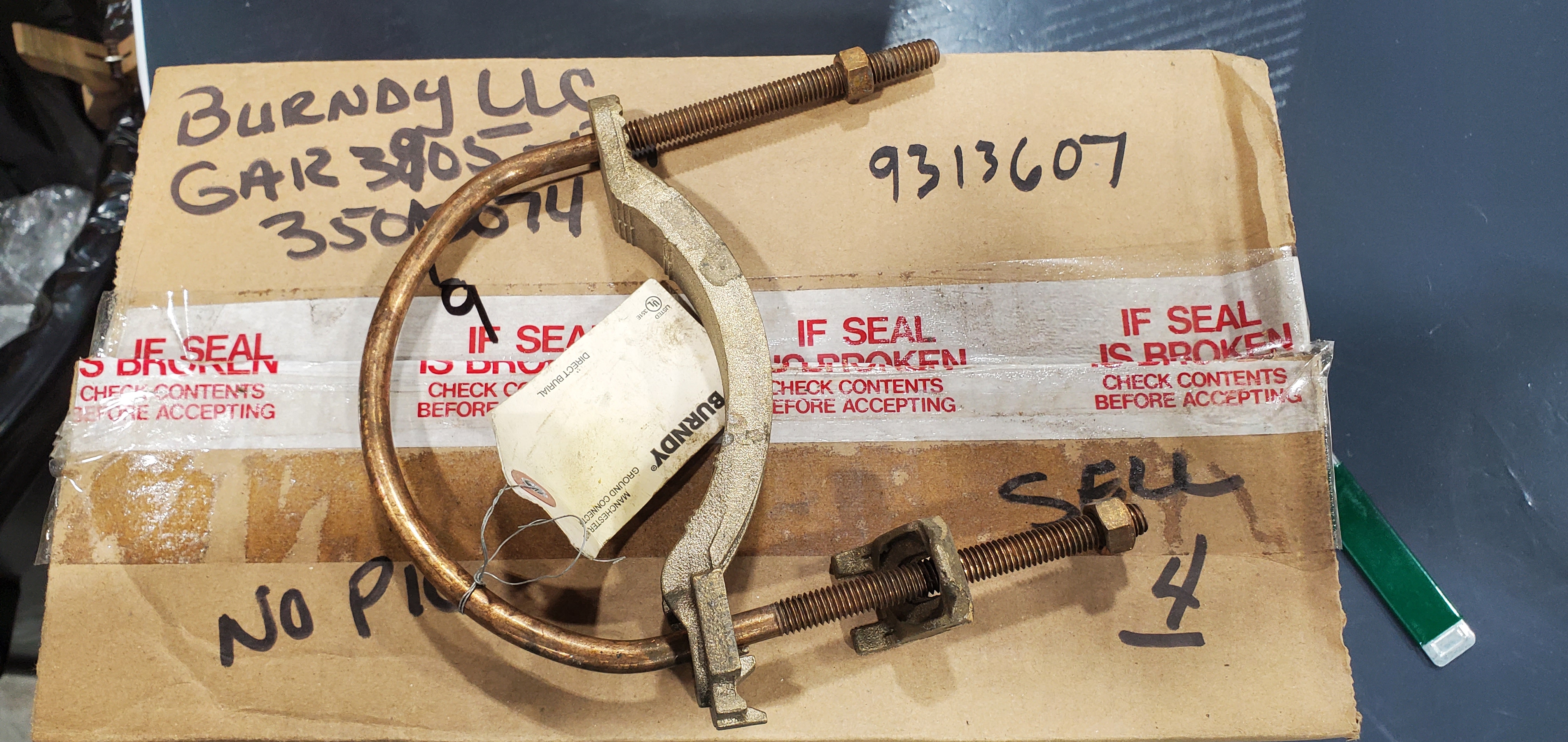 CLAMP, CONDUIT GND 4-5IN HD BRZ