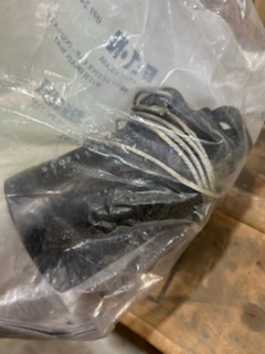 RECEPTACLE, ELEC DE 1P 1W 8.3/14.4KV