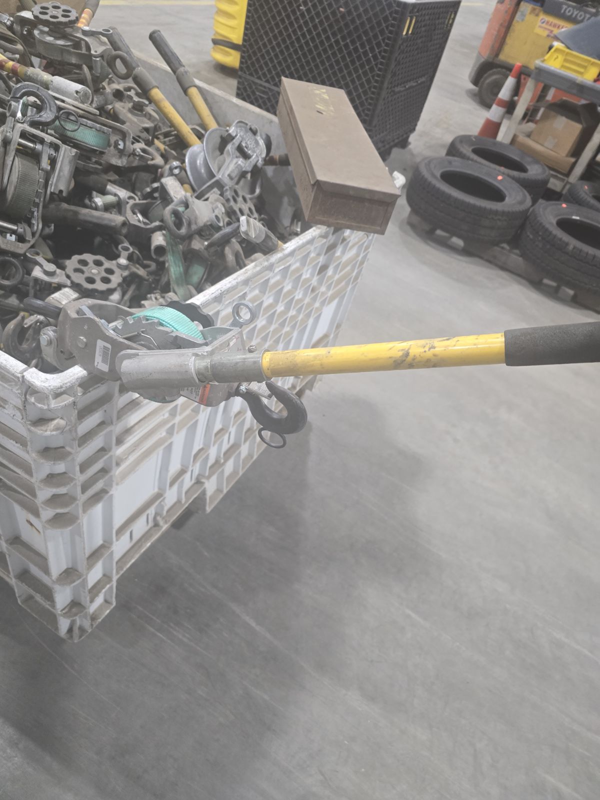 HOIST, HOTSTICK 3/4 TON SGL LINE FG HDL